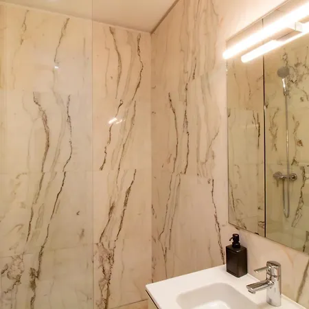 Santa Teresa By Lovelystay Lägenhet Oporto